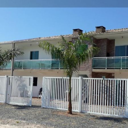 Conjunto Residencial Verdes Mares Guaratuba Bagian luar foto