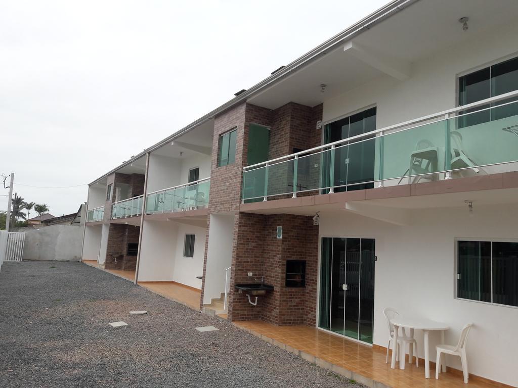 Conjunto Residencial Verdes Mares Guaratuba Bagian luar foto